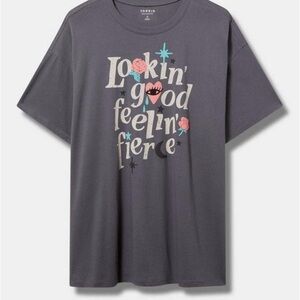 Torrid Gray Pink Graphic “Looking Good Feeling Fierce “ Short Sleeve T-S…